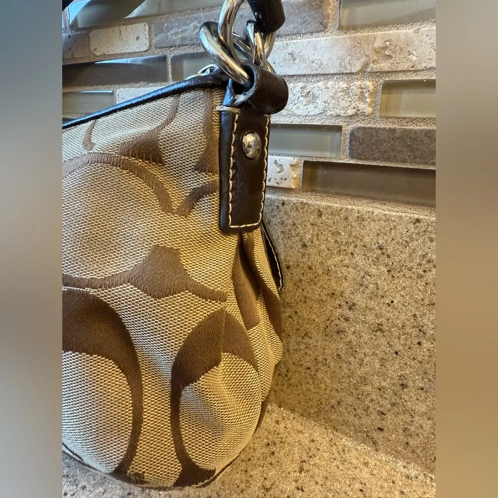 VTG Coach Brown/Tan Signature C Jacquard Shoulder Bag Purse - Picture 9 of 15